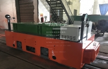 和中國(guó)礦大合作定制款鋰電池?zé)o人駕駛機(jī)車實(shí)驗(yàn)發(fā)貨
