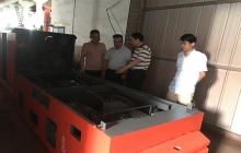 新寧客戶來(lái)廠考察蓄電池電機(jī)車