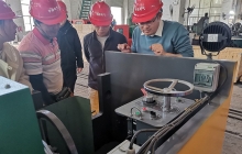 浙江海外客戶來廠參觀礦用湘潭電機車