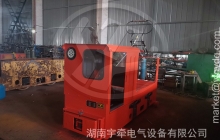架線式湘潭電機車受電弓有哪些種類？